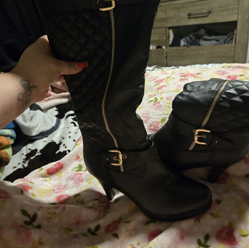 Nice Black Boots